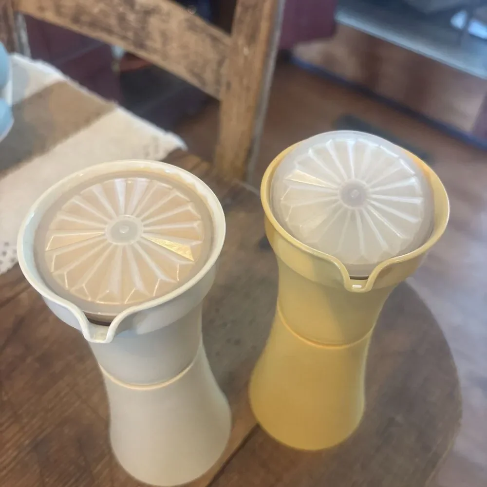 Vintage Tupperware 1246 Oil & Vinegar Cruet Set Dressing Dispensers With Lids
